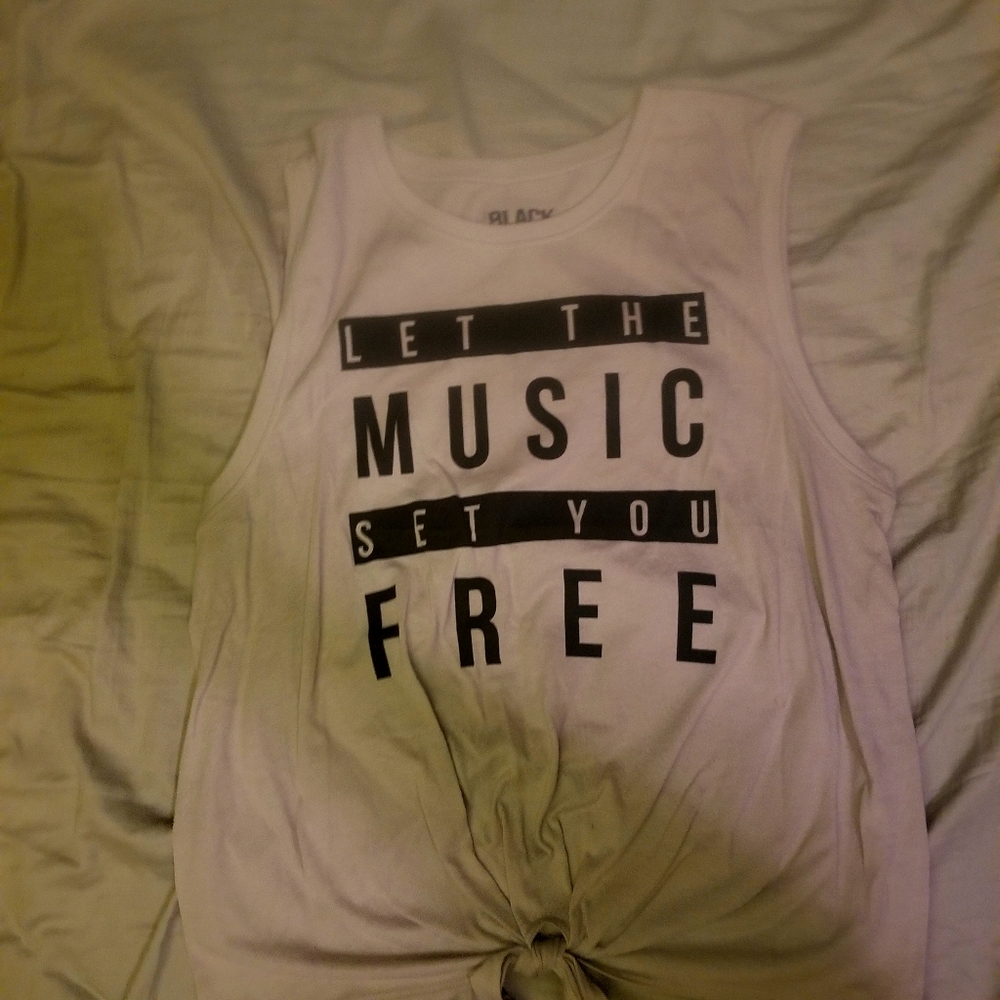 Grey sleeveless top